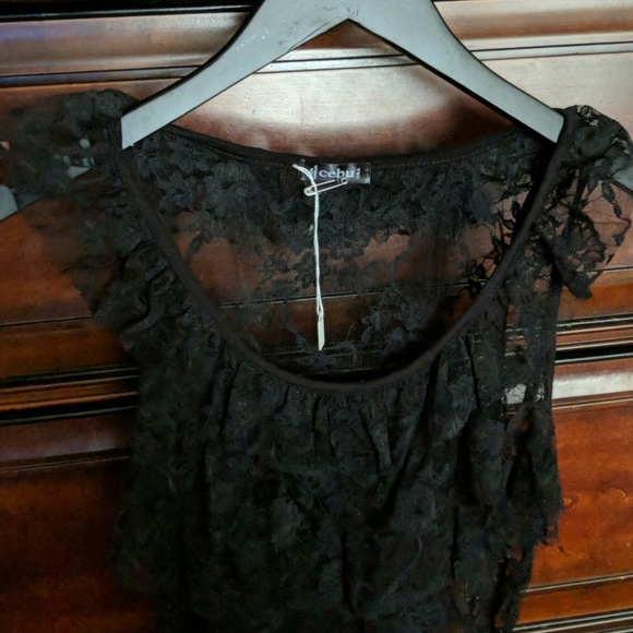 Lace Tunic - Picture 2 of 4